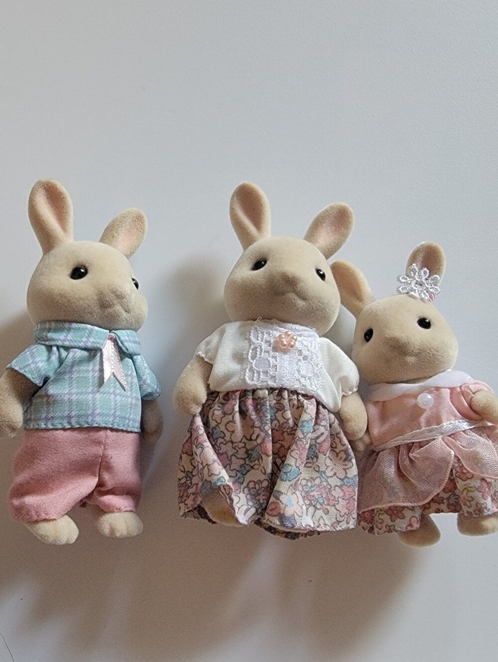 Calico Critters/Sylvanian Families Rabbit Family — Set of 3, Dressed